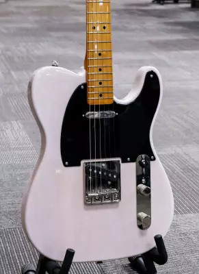 Squier - Classic Vibe '50s Telecaster with Maple Neck/Fingerboard - White Blonde